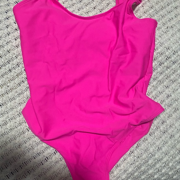 NEW Women's High Cut Low Back One Piece Swimsuit - Picture 5 of 7